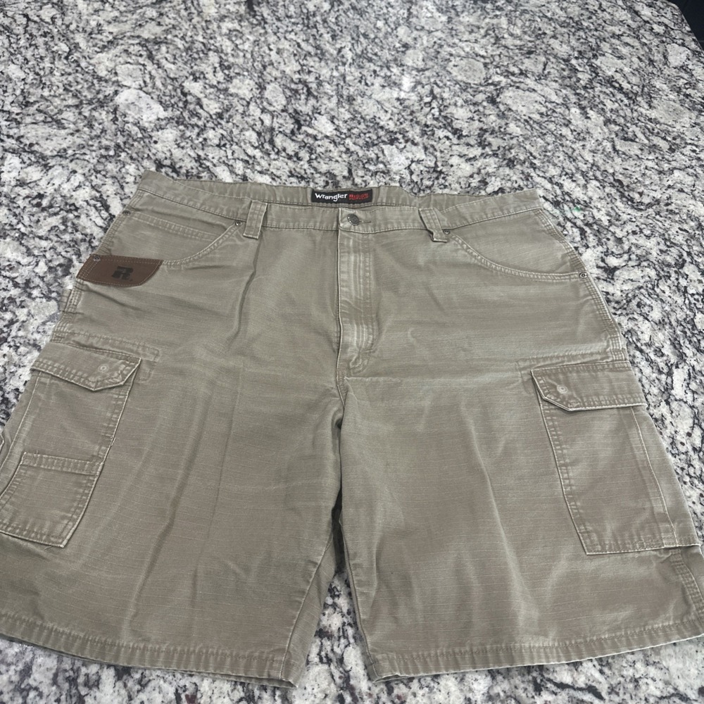 Wrangler Riggs Workwear Relaxed Fit Cargo Carpenter Shorts Men 42 Khaki